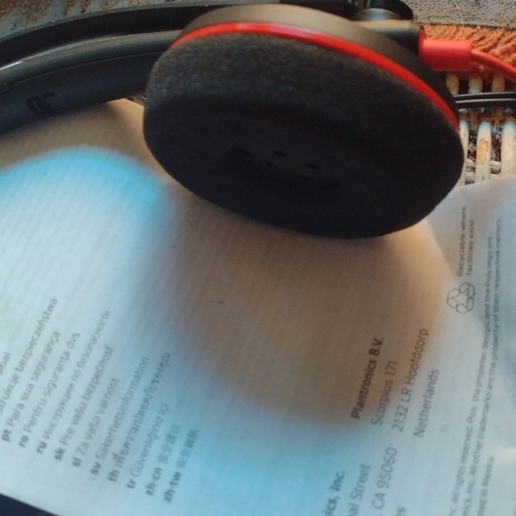 Poly Blackwire 5200 Headset - Black and Red NWT - Picture 2 of 2